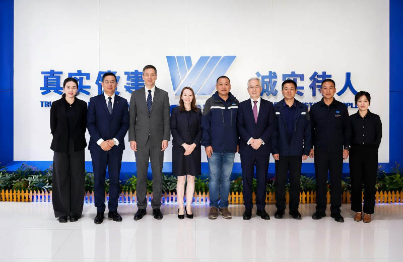 爱尔兰驻华大使欧博仁一行莅临沈阳远大铝业调研考察